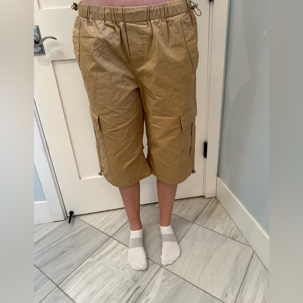 Edikted Bermuda Pocket Shorts XS - Picture 4 of 7